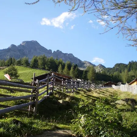 Appartamento Im Weissen Schloessl Friedemann Rasùn di Sotto Esterno foto