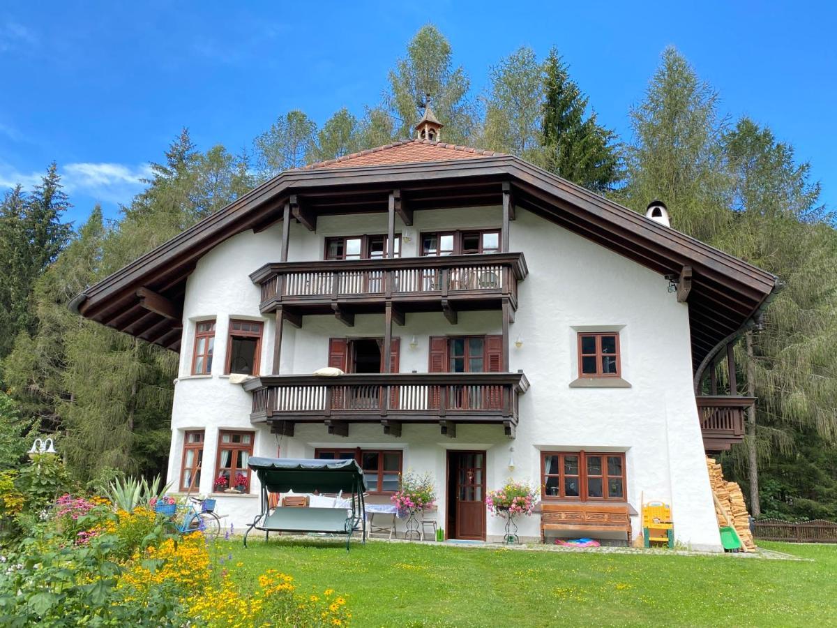 Apartment Im Weissen Schlossl Friedemann *